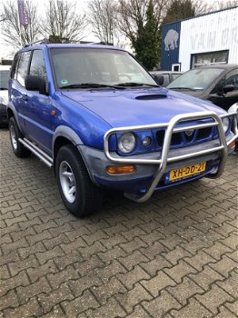 Nissan Terrano - 2.4 S - 1