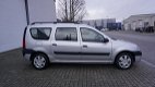 Dacia Logan MCV - 1.6-16V Lauréate AIRCO/NAP/ZEER NETTE AUTO - 1 - Thumbnail