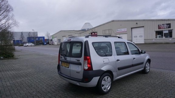 Dacia Logan MCV - 1.6-16V Lauréate AIRCO/NAP/ZEER NETTE AUTO - 1