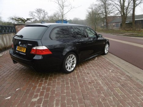 BMW 5-serie Touring - 550i Business Line Edition II - 1