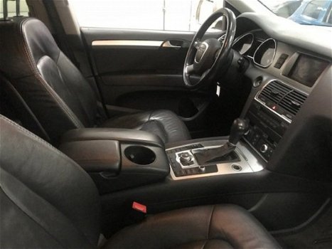 Audi Q7 - 3.0 TDI QUATTRO PRO LINE + 5+2 / CLIMAT / CRUISE / LEDER - 1