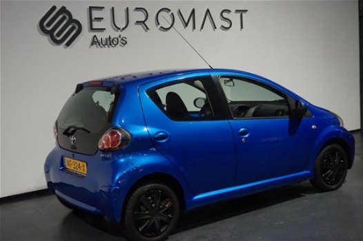 Toyota Aygo - 1.0-12V Dynamic Blue Airco/5Deurs/Nieuw Apk - 1