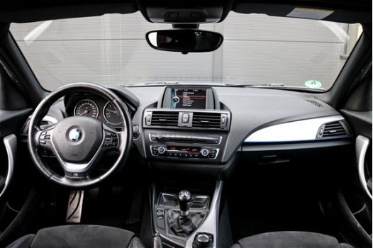 BMW 1-serie - 116i Executive M-Sport Xenon M135i Uitlaat Bluetooth Climate Stoelverwarming Airco 5-d - 1