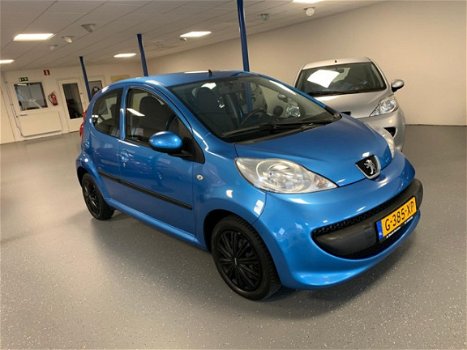 Peugeot 107 - 1.0-12V XR - 1