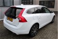 Volvo V60 - 2.4 D6 AWD Plug-In Hybrid Summum On Call | Schuifdak | Cognac Leder | Cam EX BTW - 1 - Thumbnail