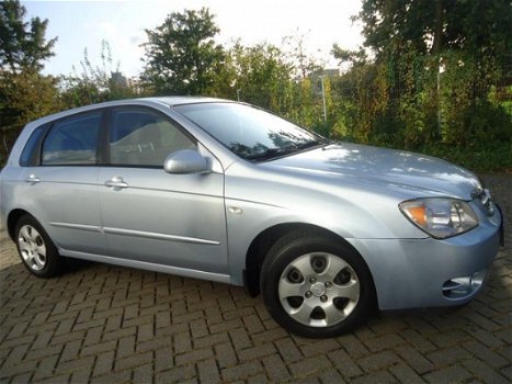 Kia Cerato - 1.6-16V LX - 106.000 KM - AIRCO - 5 DEURS - 1