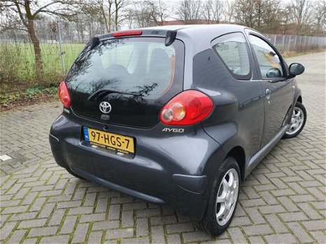 Toyota Aygo - 1.0-12V + - AIRCO - GRIJS - ELKE ZONDAG OPEN - 1