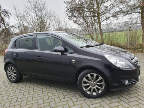 Opel Corsa - 1.2-16V '111' Edition - ZWART - PDC - 5 DEURS - 1