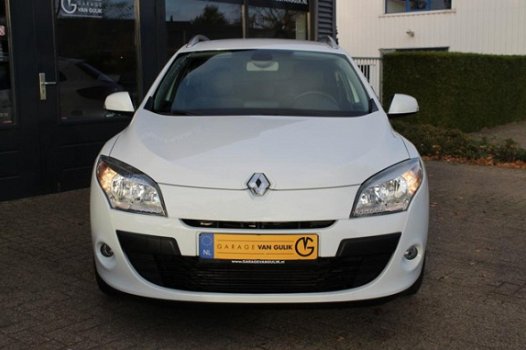 Renault Mégane Estate - 1.4 TCe 130PK Navi, Pdc, Trekhaak - 1