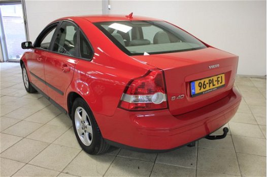 Volvo S40 - 1.8 / AIRCO / CRUISE / LMV 15'' / TREKHAAK - 1