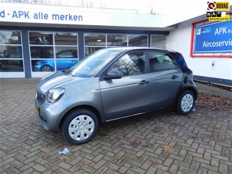 Smart Forfour - 1.0 Pure Automaat Climate Control-Audio-Cruise Control - 1