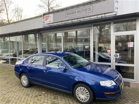 Volkswagen Passat - 1.6 FSI Trendline CRUISE|AIRCO|NIEUWE APK - 1