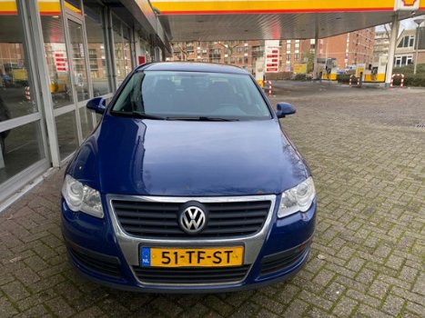 Volkswagen Passat - 1.6 FSI Trendline CRUISE|AIRCO|NIEUWE APK - 1