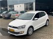 Volkswagen Polo - 1.2 TSI Highline Airco/5Dr/4xelramen/NAP/APK - 1 - Thumbnail