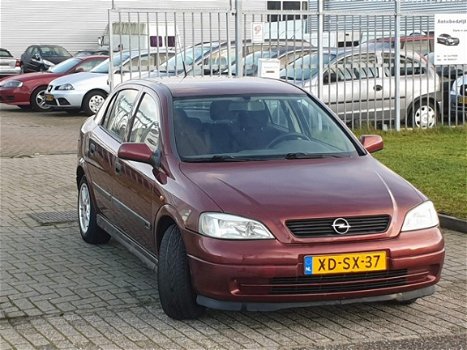Opel Astra - 1.6-16V Club AUTOMAAT//ELEK.R/NAP - 1