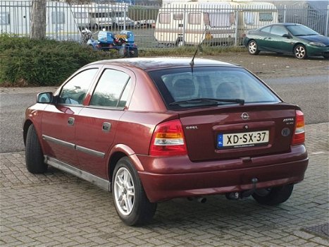 Opel Astra - 1.6-16V Club AUTOMAAT//ELEK.R/NAP - 1