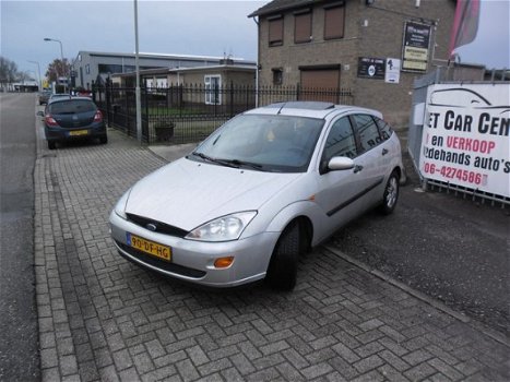 Ford Focus - 1.6-16V Ghia - 1