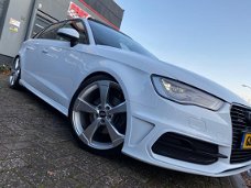 Audi A3 Sportback - 1.4 e-tron PHEV Attraction Pro Line plus