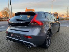 Volvo V40 - 2.0 D4 R-Design R