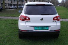 Volkswagen Tiguan - 2.0 TSI Sport&Style 4Motion Automaat, Airco Navigatie PDC . Panoramadak