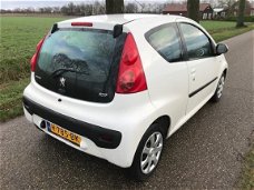 Peugeot 107 - 1.0-12V Urban Move 2011 airco 83400 km