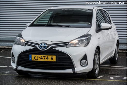 Toyota Yaris - 1.5 Hybrid Dynamic 2015 NAVI✔Clima✔Keyless✔Parkcam✔Cruise✔ - 1