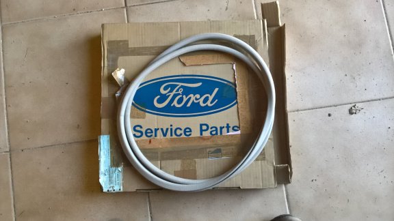 Ford Scorpio Mk2 afwerkrubber - 1