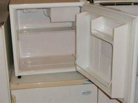 Zeer compacte mini koelkast 40 euro!! bezorgen mogelijk !! - 2
