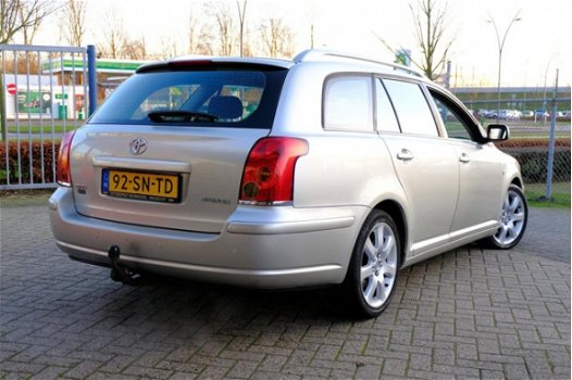 Toyota Avensis Wagon - 2.0 VVTi Linea Luna Aut. Clima/LMV/PDC - 1