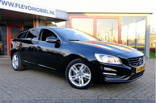 Volvo V60 - 2.4 D6 AWD Plug-In Hybrid Momentum Aut. Navi/Clima/PDC - 1