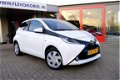 Toyota Aygo - 1.0 VVT-i X-play 5-drs Airco/Led - 1 - Thumbnail