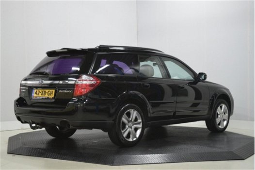 Subaru Outback - 2.5i Comfort Clima, Cruise, Trekhaak - 1