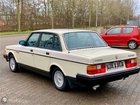 Volvo 240 - 2.3 GL 75 dkm - 1