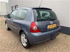 Renault Clio - 1.2-16V Authentique Comfort - Airco