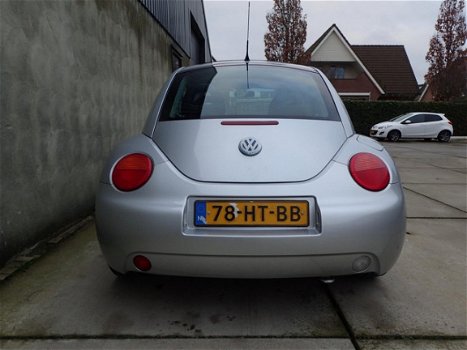 Volkswagen New Beetle - 2.3 V5 Highline LMV, leder, airco - 1