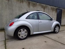 Volkswagen New Beetle - 2.3 V5 Highline LMV, leder, airco