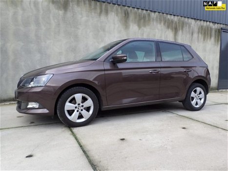 Skoda Fabia - 1.2 TSI First Edition Style panodak, LMV, airco - 1