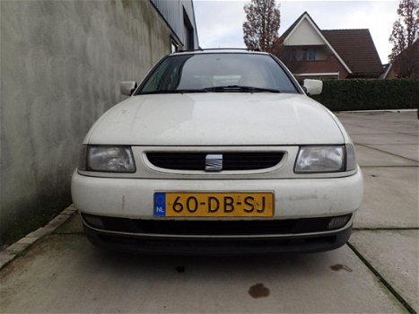 Seat Cordoba Vario - 1.6i SE airco, trekhaak - 1