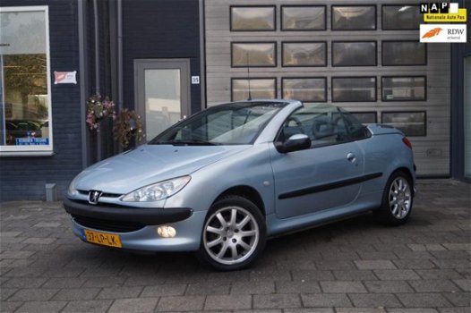 Peugeot 206 CC - 1.6-16V Premium / Elek-Pakket / Leer / APK - 1