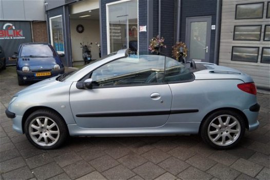 Peugeot 206 CC - 1.6-16V Premium / Elek-Pakket / Leer / APK - 1