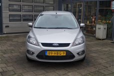 Ford Focus Wagon - 1.6 Ghia / Clima / Navi / PDC / Automaat