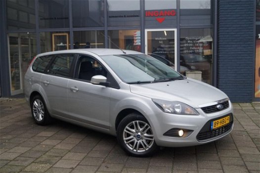 Ford Focus Wagon - 1.6 Ghia / Clima / Navi / PDC / Automaat - 1