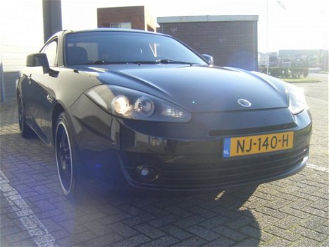 Hyundai Coupé - Zwart nw Model 2009 Topper - 1