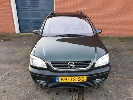 Opel Zafira - 2.2-16V Elegance AUTOMAAT - 1
