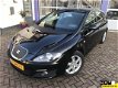 Seat Leon - 1.6 TDI Eco. Style * AIRCO * NAVIGATIE - 1 - Thumbnail