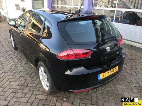 Seat Leon - 1.6 TDI Eco. Style * AIRCO * NAVIGATIE - 1