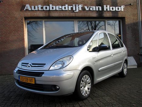 Citroën Xsara Picasso - 1.6i 16V Attraction climate control / cruise control / parkeersensoren / tre - 1