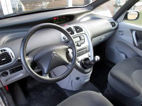 Citroën Xsara Picasso - 1.6i 16V Attraction climate control / cruise control / parkeersensoren / tre - 1