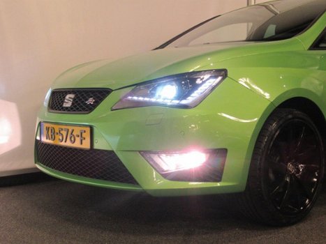 Seat Ibiza - 5drs. 1.0TSi 95pk FR Connect (Xenon/Led/Navi) - 1