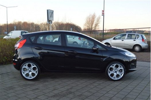 Ford Fiesta - 1.0 5drs Style Navi - 1